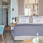 Hotel Lighthouse &