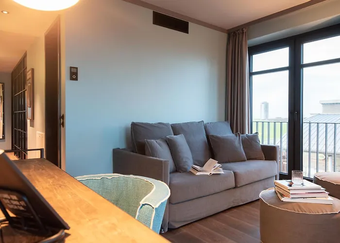 Lighthouse & Hotell 5*