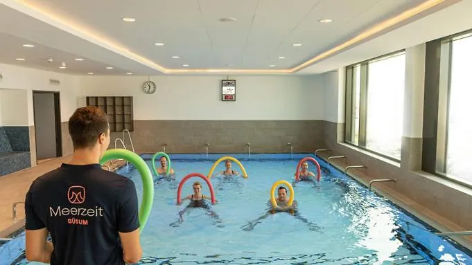 Lighthouse & 5* Busum