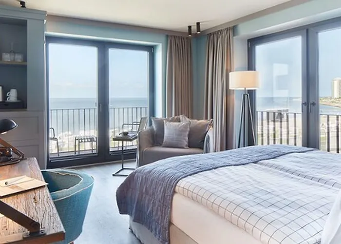 Lighthouse & Hotel 5*