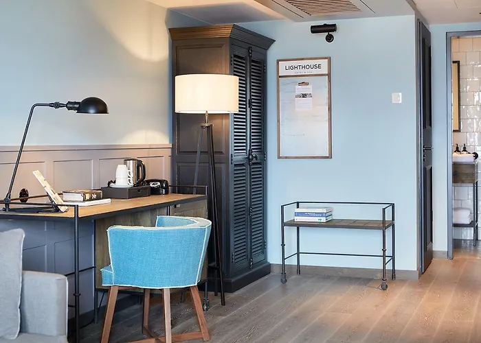 Lighthouse & 5* Busum